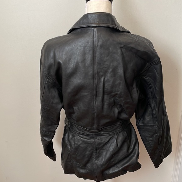 Vintage Belted Leather Jacket - Picture 8 of 16